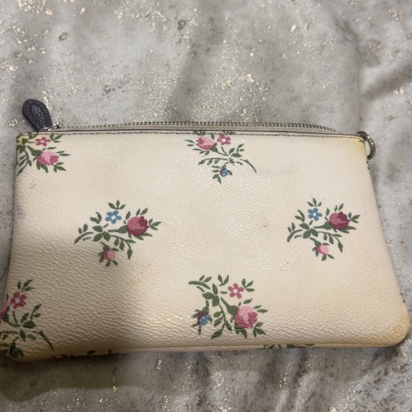 Coach Zip Pouch - Picture 1 of 3